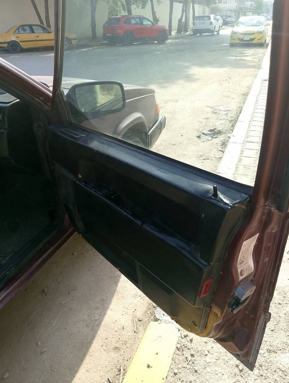 فالفو 940 موديل 92سنويه ماساقطه رقم انبار مداور باي محافظه حداديه جاهزه كهربائيات كلها شغاله كير مكينه جاهزه تبريد عاطل
السعر 45
مكانها النجف الاشرف 
الاستفسار الاتصال ***********
