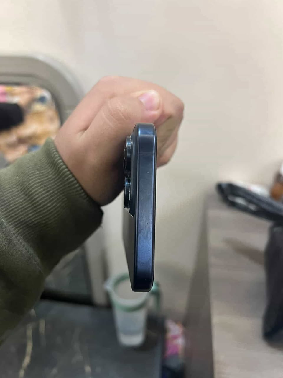 السلام عليكم ايفون 15 برو ماكس بطاريه 97 االجهاز شخط مابي مشحون 255 مره ذاكره 256 شرق اوسط مكاني بغداد حي العامل 
‭***********‬
