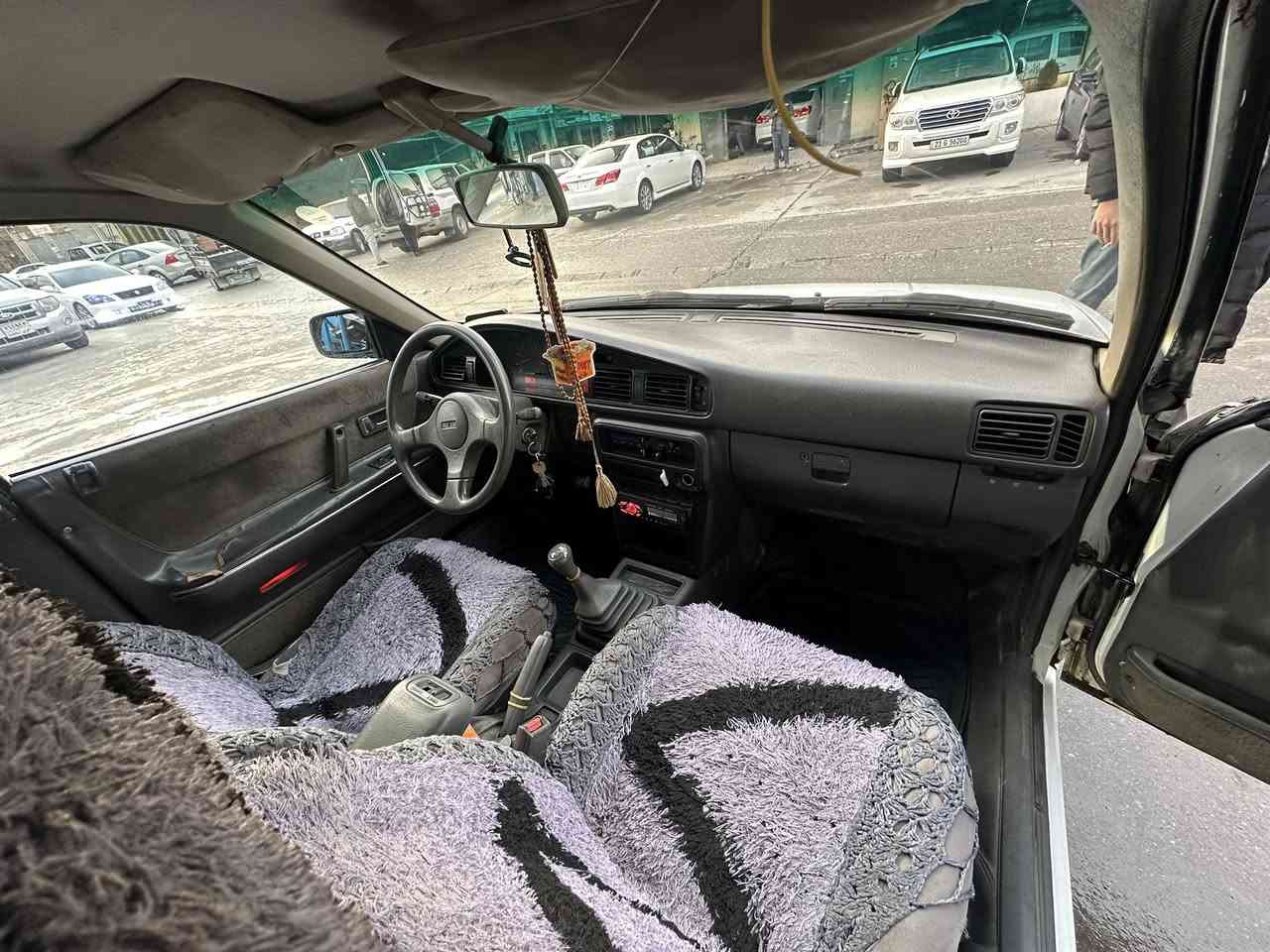 مازدا  مۆدیل1990
رەقەم هەولێر
٨ بەخ
٤ جام کارەبا
٤ ویل و تایەی لۆک
سەیارەکە ناو کارتۆنە
بێ دەحم و لێدراو
سەنەوی بەسەر چووە
بۆیاخ ١ پارچەو ٤ پەلەی بچوک
گێر و مەکینە بەشەرت
نرخی ٤٤ و تۆزێک محامەلە
شوێن رانیە
***********
