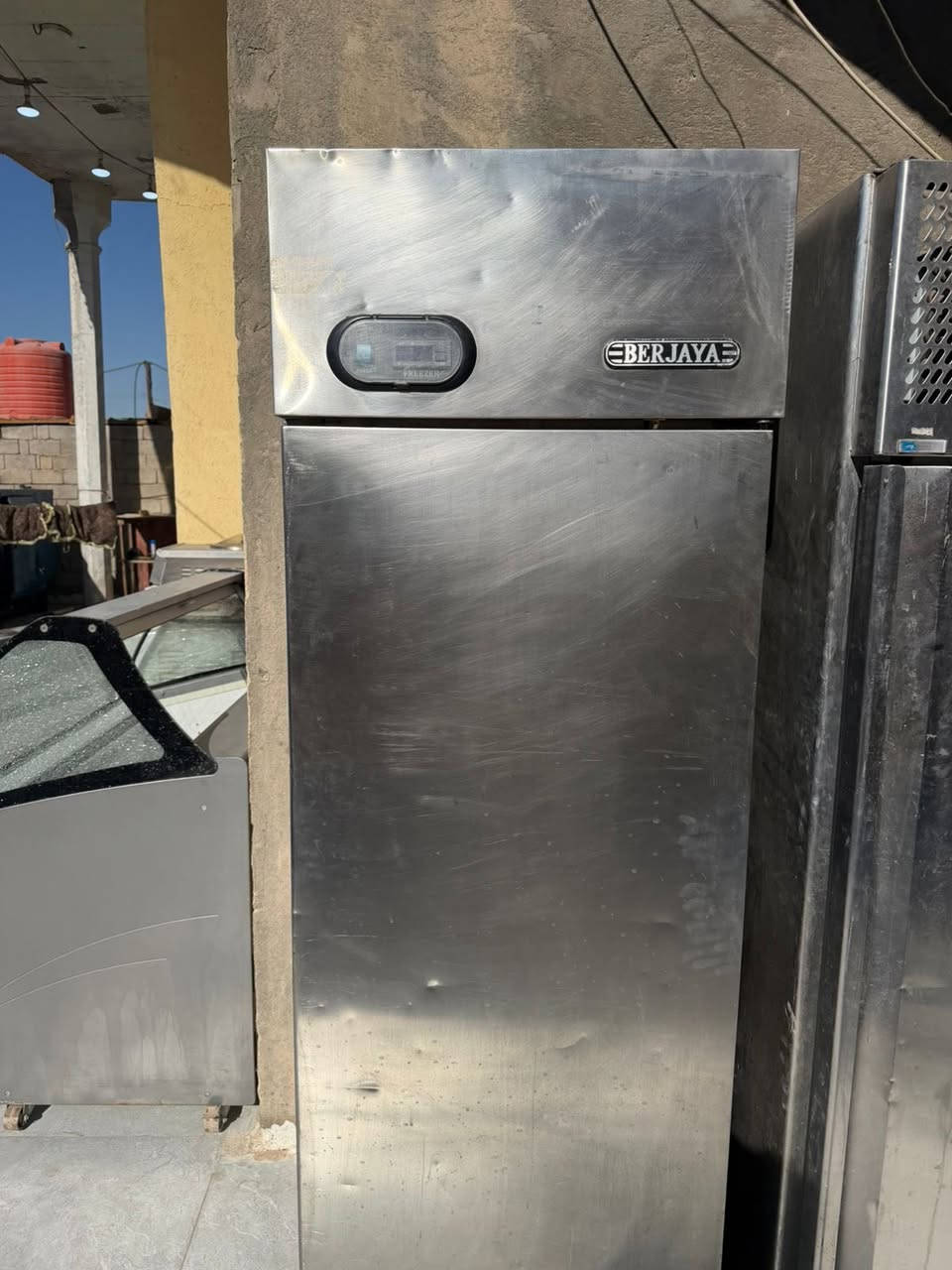 حافضه أيطاليا 🇮🇹
عدد 2 
مستخدم نضيف 
سعر القطعه.     1000$
تجميد سالب 25-
سنكل فيز 
جاهز وشغال 

العنوآن بصره 
السعر والتفاصيل مراسله الصفحة 
اؤ الأتصال هـ ***********
