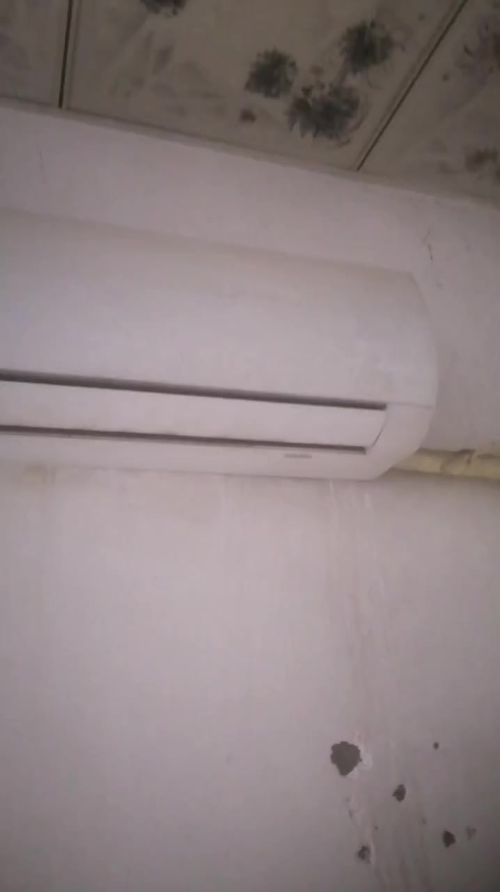 سبلت لبيع ثلاجه لبيع ***********
