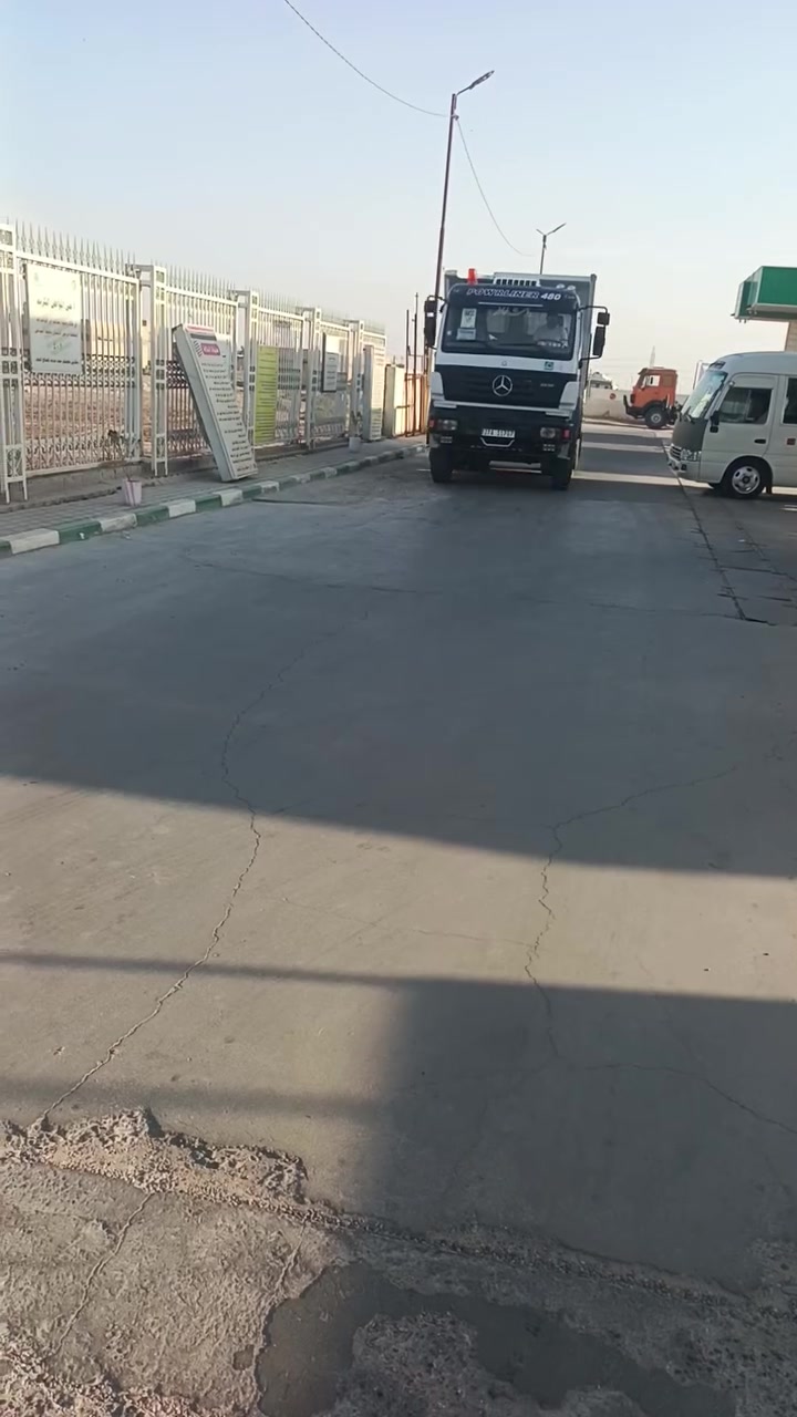 اللهم صل على محمد وال محمد 

سلام عليكم سياره للبيع محرك 38  كير 220
مجموعه تلفزيوني جيئف وربع   شاصي مكفول 
رقم انكليزي بسمي مداور ثاني يوم  ماناقصه برغي 
تبريد بلاد  تخم تاير  
العنوان الناصريه  الاتصال 
***********
.....
***********
