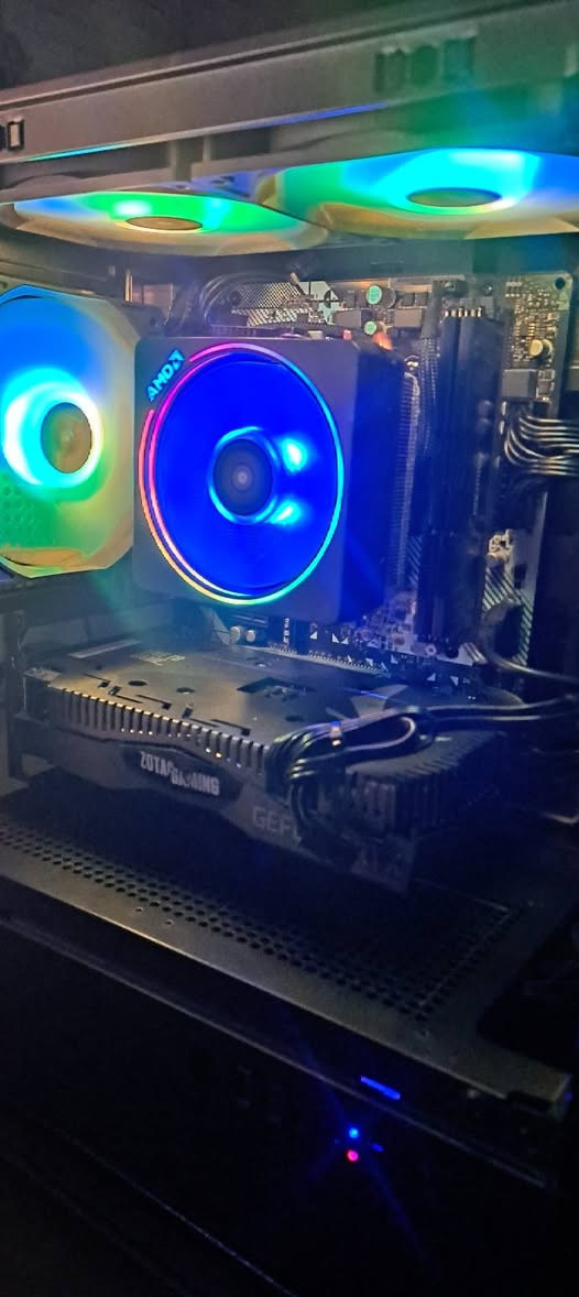 تجميعه للبيع
السعر 550 الف
R5 2600x
Ram 16g ddr4
B450m 
RTX 2060 
Ssd 120g
HDD 1T
P.w 500 w 80 gold 
Case 3 Fan
مع ملحقات
 كيبورد + ماوس + سماعه


**إذا كنت صاحب هذا الإعلان وتريد حذفه لأي سبب، رجاءا أرسل رسالة إلى الدعم الفني**