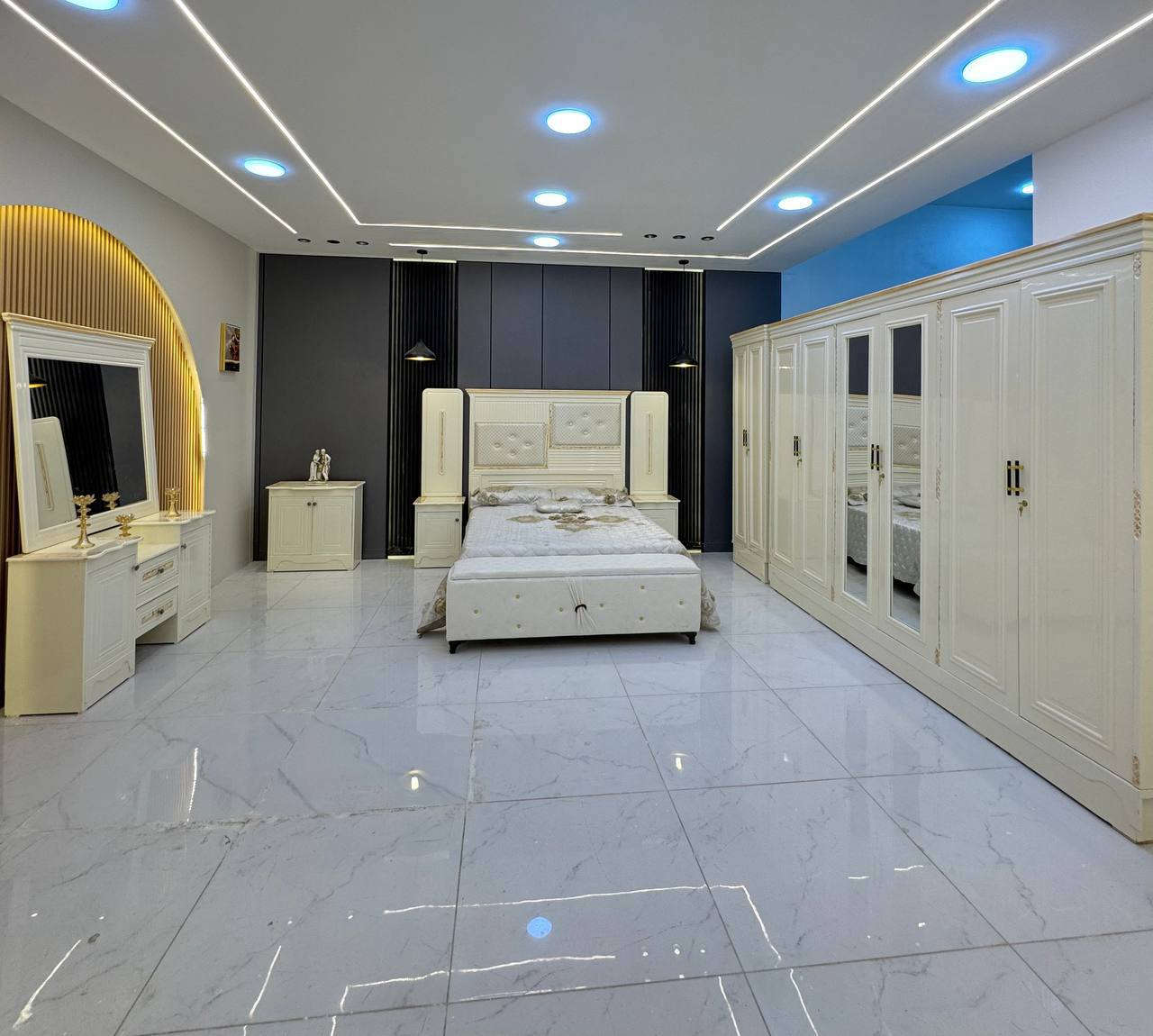 السعر // مليون فقط 😍

🔅تفاصيل الغرفة المرمري  ....

 خارج ٤ملم ام دي اف 🔺
وداخل معاكس ٣ملم 
صبغ حراري  درجة اولى 

عدد القطع  ٧ قطع 😍
🔺1 //جرباية  قياس  ١٦٠ × ٢٠٠ 
🔺//ميز جانبي ايسر قياس ٥٠
🔺2// وميز  جانبي  قياس ٥٠
🔺3// زاوية ارتفاع مترين عرض ٨٠
🔺4// وميز بلازمه  
🔺5//وميز مراية ارتفاع مترين عرض ١٢٠
🔺6// وكنتور ٦ باب  ارتفاع مترين و١٥ طول ٣ متر و١٥

القطعه الثامنة حسب الطلب شازلون
سعرها ٥٠ الف ❤️

(توصيل مجاني مركز بغداد )
التوصيل يشمل الشد مجاني 🔥
(اطراف ٥٠)
باقي المحافضات حسب البعد
شازلون سعرها ٥٠ الف حسب الطلب 
شازلون مخزن ٧٥ الف حسب الطلب

للحجز واتساب  ***********
https://t.me/zh6_2hzmk
