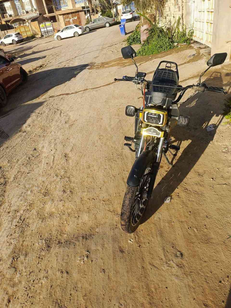 السلام عليكم 
 دراجة سيڤان سونك لينك 2026  للبيع 
ماصارلهة طالعة من الوكيل هواي  مكفولة عام
ماماشية على كد سحك مال المحرك شي كلش قليل ماشية يعني حالهة حال الجديدة
كهربائيات كاملة ولا نقص 
اوراقهة كاملة سكنر من الوكيل باسمي 
بصمتين سويجين  
5 كير
محرك  200   
 مكفولة نضافة فول يعني دتشتري دراجة جديدة بضمانتي الله شاهد حتى بنجر مامبنجرة ولا مرة بس احتاجيت فلوسهة 
مكاني حلة شارع 80  
السعر 850 وبي مجال قليل 
رقمي ***********  بي واتساب
