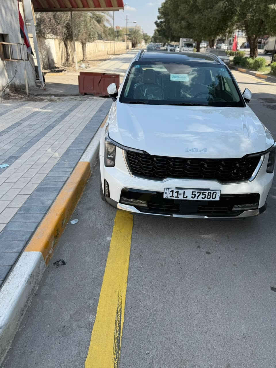 سورنتو موديل 2024 مكفولة كفالة داتا شو ويل 20 انج فول مواصفات ماشية 44 الف السعر 312 وبيهة مجال قليل اليرموك ٤ شوارع. ***********
