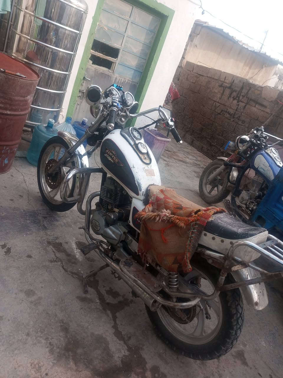 للبيع دراجه جني دبل بالك 2010 اوراق كامله شرط ترقيم معمره جديد مكاني ديالى تقاطع الوجهيه السعر 300 بي مجال قليل مو شراي لاتعلق رقم ***********
