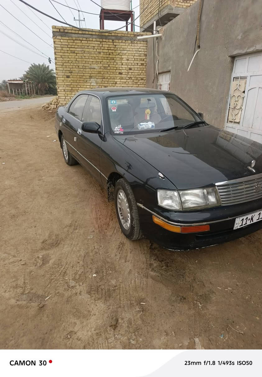 كراون بطه للبيع سياره مصبوغه جماليه رقم انكليزي بغداد مكفوله من الكص والعيب الشرعي سياره خير من الله حداديه جديده تخم تاير جديد اذا اتريد مداور ثاني يوم السعر 55 وبيه مجال حك الجيه *********** ذي قار قضاء الفجر
