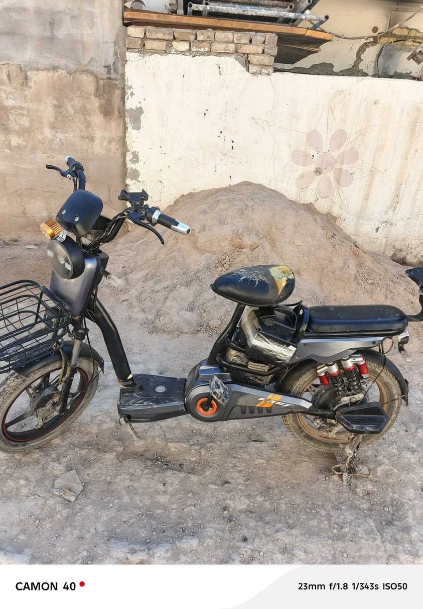 سلام عليكم دراجه شحن للبيع مكفوله بل نضافه وبطاريات شغاله ونضافه فول ولسعر 250بيهه مجال رقم الهاتف ***********
