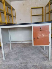 دكسن مستعمل • ١م×٢م • ميز مكتب ١٢٠سم