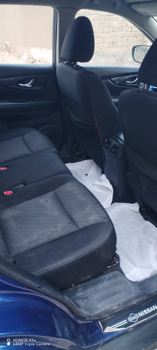 روج موديل 17 رقم دولي شمالي صاحبهة بالدور السيارة جدا نظيفة ضرر نص باب خلفي صبغ بدون دواخل السعر 145 وبيهة مجال للشراي عنوان قضاءالدور 
***********
