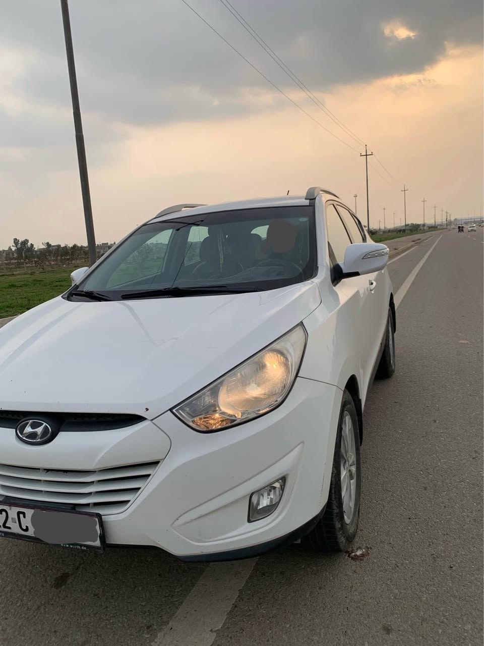 توسان موديل 2013 (خليجي) 
رقم اربيل انكليزي 
مواصفات السيارة
تحكمات استيرن
كشنات جلد
سيارة 5 راكب
تبريد بشرط
تدفئة بشرط
اربع تايرات جديدة شركة
صدر امامي خلفي شرط
محرك لاصرف لابخار لامفتوح بشرط
كهربائيات كامل  
السيارة ماشية 143 الف كيلو

السيارة ((( كـلـيـن ))) فقط بيها اشكم مكان تعديل بارد قليل

السعر 150 ورقة وبيه مجال قليل 

للاستفسار الاتصال *********** متوفر واتساب ايضا

مكان السيارة كركوك كركوك, العراق
