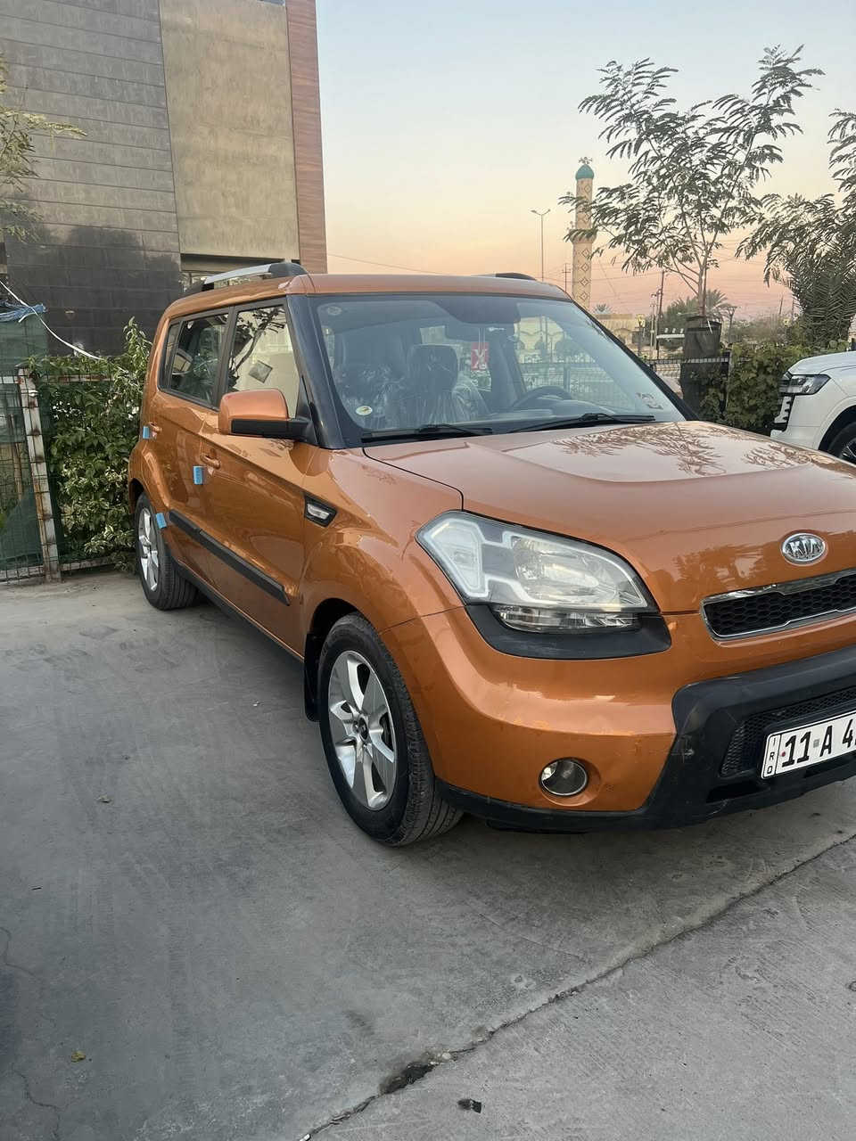 السلام عليكم كيا صول 2011 خليجي الشركه الدوليه محرك 1600 دوش مكفوله من الصبغ بيها بارد بسيط ماشيه 94 الف فول مواصفات فتحه سقف حساسات كامره داخل بيجي السياره جاهزه من كل النواحي رقم بغداد انكليزي بأسمي وهزه وسنويه 2030 مكان السياره بغداد السعر  110 وبيها مجال بسيط ان شاء الله.  ***********
