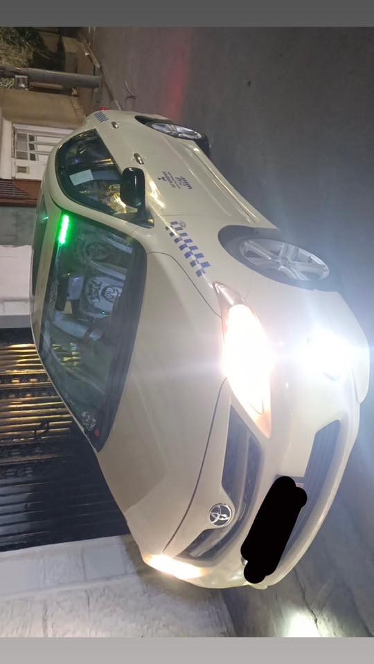 کرۆلا تەکسئ ٢٠١٣ فولە مە کينە گەورە يە کامل سپۆرت و جوانکاريە زۆر پاکە سە يارەکە تا ٢٠٢٨/٨تازە يە زۆر پاکە سە يارەکە سۆنە رەکە يم داناوە مشتە ريت تيل بکە ن نرخئ قوفلئ 
١٧٩گەلا 
***********
