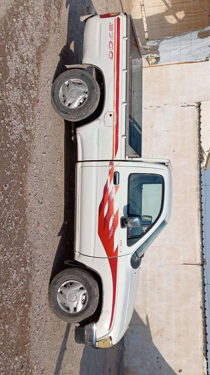 السلام عليكم بيكم البيع موديل 98السياره جديده و جاهزه من كل النواحي السياره حار بارد  شرط التحويل ///***********
