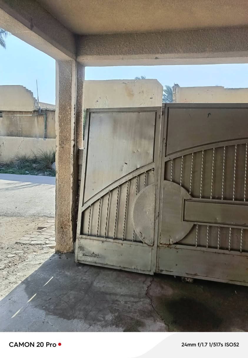 السلام عليكم ورحمه الله وبركاته باب سلايت عرظ ٣وثلانين وارتفاع ٢متر بس نقص السجه فقط تفصال بسمايه قريه 10///***********
