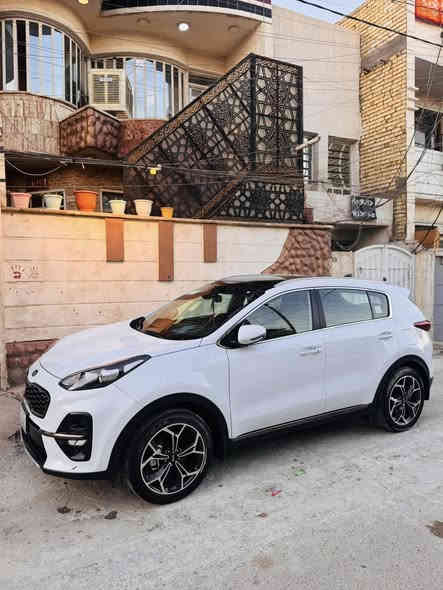 السلام عليكم
كيا سبورتج خليجي جيتي لاين موديل٢٠٢٠ 
الشركة الدولية ماشية 45 حقيقي
فول مواصفات ١/١ معروفة 
محرك ٢٠٠٠ دوش 
رقم بغداد تحويل ثاني يوم 
مكفولة من الصبغ حته الدعاميات 
بانوراما.بصمة دخول وتشغيل.سايد بريك بصمة.مانع منحدرات.شاشة كبيرة.اريل نفكيشن.شاحن واير ليس .تشغيل عن بعد شفتات سرعة.اوتو هولد.جنطة كهرباء.كشنات جلد بلادي و كهرباء.داخل لونين حمصي واسود.حساس امامي وخلفي.خمسه ويل كب .قطعتين تبريد بيانو.كامرة خلفيه.تحكم ستيرن.شاشه قرائه الاعطال 3 انضمة قيادة …
سيارة جاهزة من كل النواحي صدر تايرات
السعر 223  وبيه مجال بسيط جدا
بغداد /البياع قرب سريع الدوره
***********
