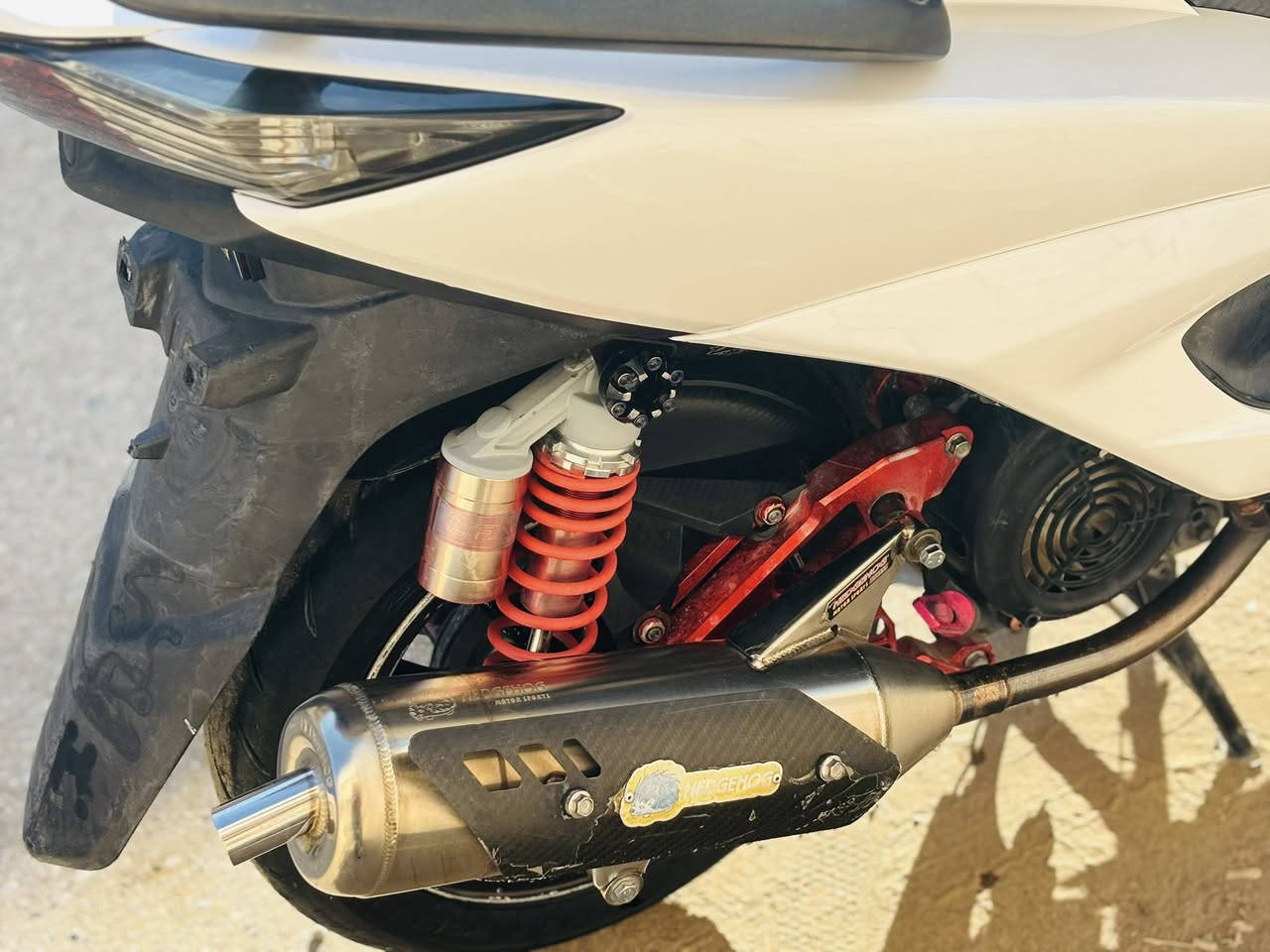 دراجه سكنس لد  للبيع  دراجه خير من الله فول تزويد وتزويد فقط خارجي مكينه بلاد كلجات بلاد دراجه شلعه ومعدل شوفت عينكً مكاني ديالى شراي تفضل خاص هاتف :***********
