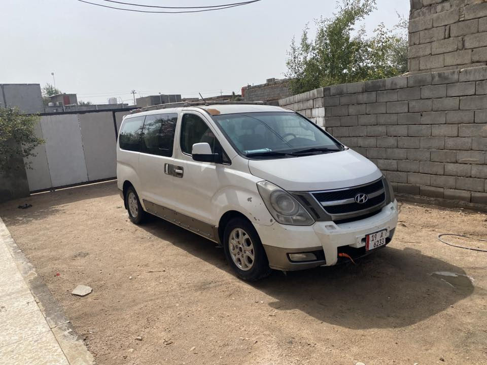 سلام عليكم
ستاركس موديل 12 للبيع 
مفتوح محور مسكر 
كير ومكينه مكفول دواخل 
بيه رصعات بل باب 
بيه خياس ب صندوق 
بيه رشات صبغ بدون ضربه 
السعر 140 وبيه مجال 
المكان بصره كرمه علي 
***********
