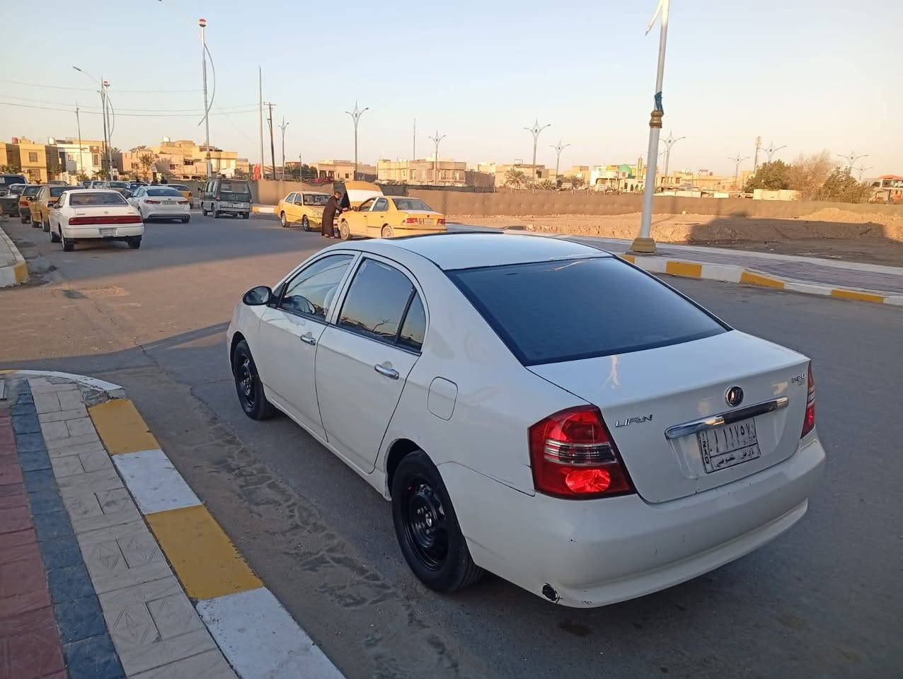 السلام عليكم ليفان مديل2013/ سياره جاهزه مكفوله من ضربه  بيه رشات صبغ مكينه وكير وحداديه وتخم تاير وتبريد وكهربايت كله جاهزه سياره بيه منضومه غاز شغاله تريد غاز تريد بانزين سياه رقم ذي قار بسمنه جاهزه للخير السعر 43 مكاني ناصريه مركز اتصل وبخدمتك، ***********
