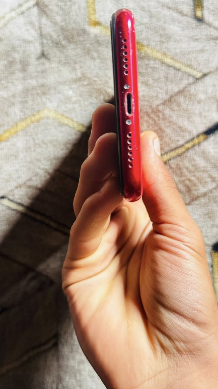 آيفون ١١عادي مبدل بطاريه بلادي 94 ذاكره ١٢٨ البيع ٢٠٠او بي مجال او ذا اكو مراوس حسب القناعه *********** بي وتساب
