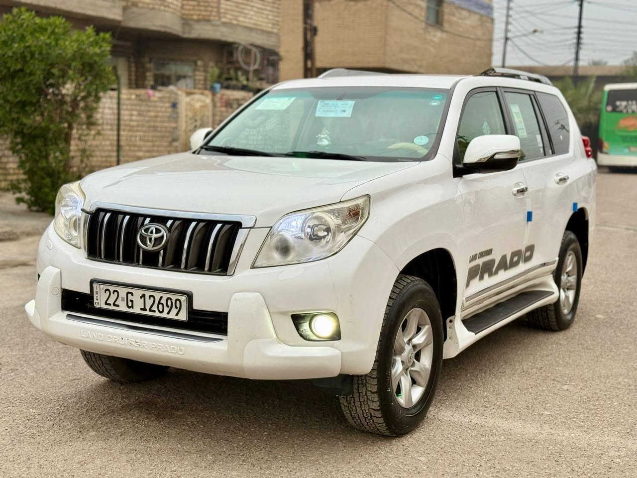 برادو 2010 بلاديه سياره خليجي 
مكفول كفالة عامة لا ضربه ولا صبغ  
مواصفات نص فول 
كامره خلفيه حساسات داخل بيجي بكلايت كرستال نضام ايكو اقتصاد بانزين فور ويل ثلاجه داخليه مري شفط 
مكينه2700 7راكب 3قطع تبريد شاشه كبيره  
رقم #اربيل دولي وسنويه وهزه وفحص جدد تحويل ثانيوم وبسمي 
سياره جديده بمعنه الكلمه 
سياره مال بيت أي نقص مابيها 
مكينه و كير خير من الله صدر أمامي وخلفي جديد تخم تاير جديد صار سبوعين من شدينها تبريد ثلج كهربائيات كلها شغاله أي نقص مابيها 
عنوان بغداد البلديات 
#سعر 195وبيها مجال بسيط 
#للستفسار *********** بغداد, العراق
