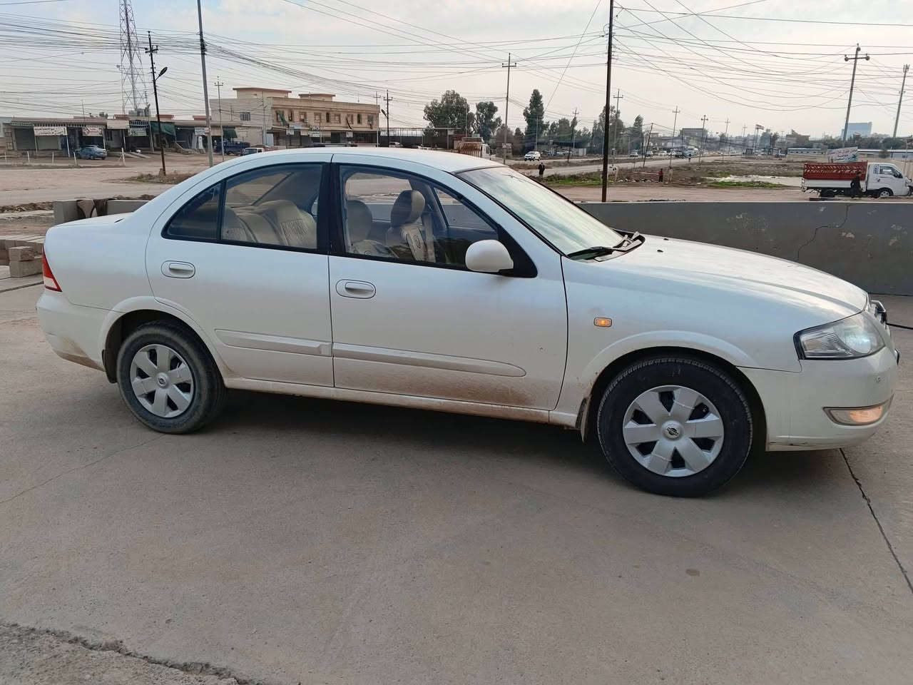 نيسان صني بدون صبغ بدون بارد موديل 2008 
كابون بانزين رقم سنويا هزه جديد محرك 16 وارد كوري 
كير توماتيك السعر 97 مجال 

***********
