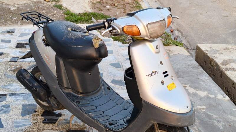 السلام عليكم 
موطور بزونه بوتين 
شاصي شرط محرك معمر مره وحده جديد وايرنميه شغله موطور كامل كلشي مايعوزو السعر 250وبيه مجال العنوان موصل الايمن 17تموز 
اسيا ***********
كورك***********
