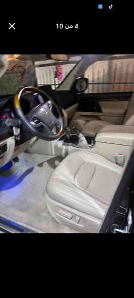 سلام عليكم ورحمة الله وبركاته لاند كروزر مديل ٢٠١٧ مكفول كفاله عامه فول مواصفات السعر ٤٧٠ بيه مجال *********** مكانه بغداد حي القاهره بغداد
