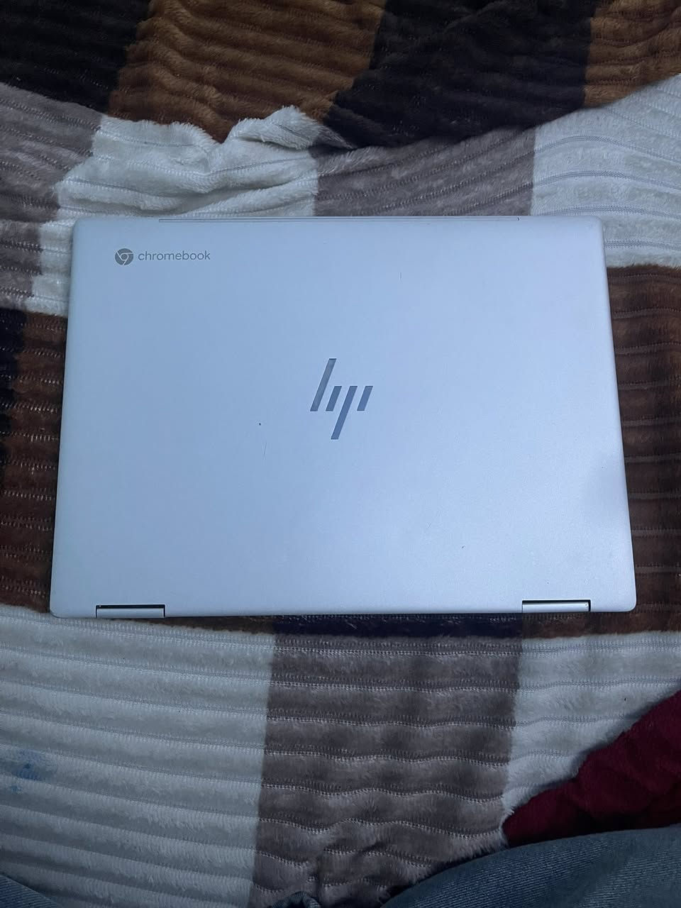 لابتوب hp كروم بوك معالجi7  للبيع بسعر400 قفل للتوصل***********
