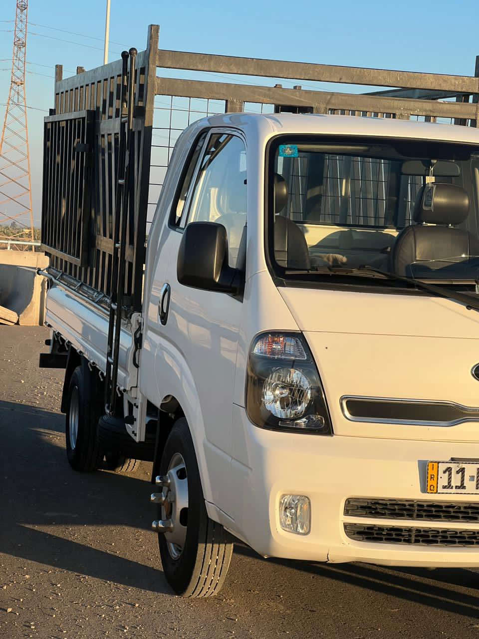 السلام عليكم كيا فحل 2016ماشية 33حقيقي سياره زيرو محرك انضف من الجديد ما ممدود علي سبانه مكفوله من الدعاميه للدعاميه السياره ما مشتغله ابداً السيارة بل حقيقه احله من الصور السعر 162وبي مجال السيارة تسوه للجناية 
***********
***********
