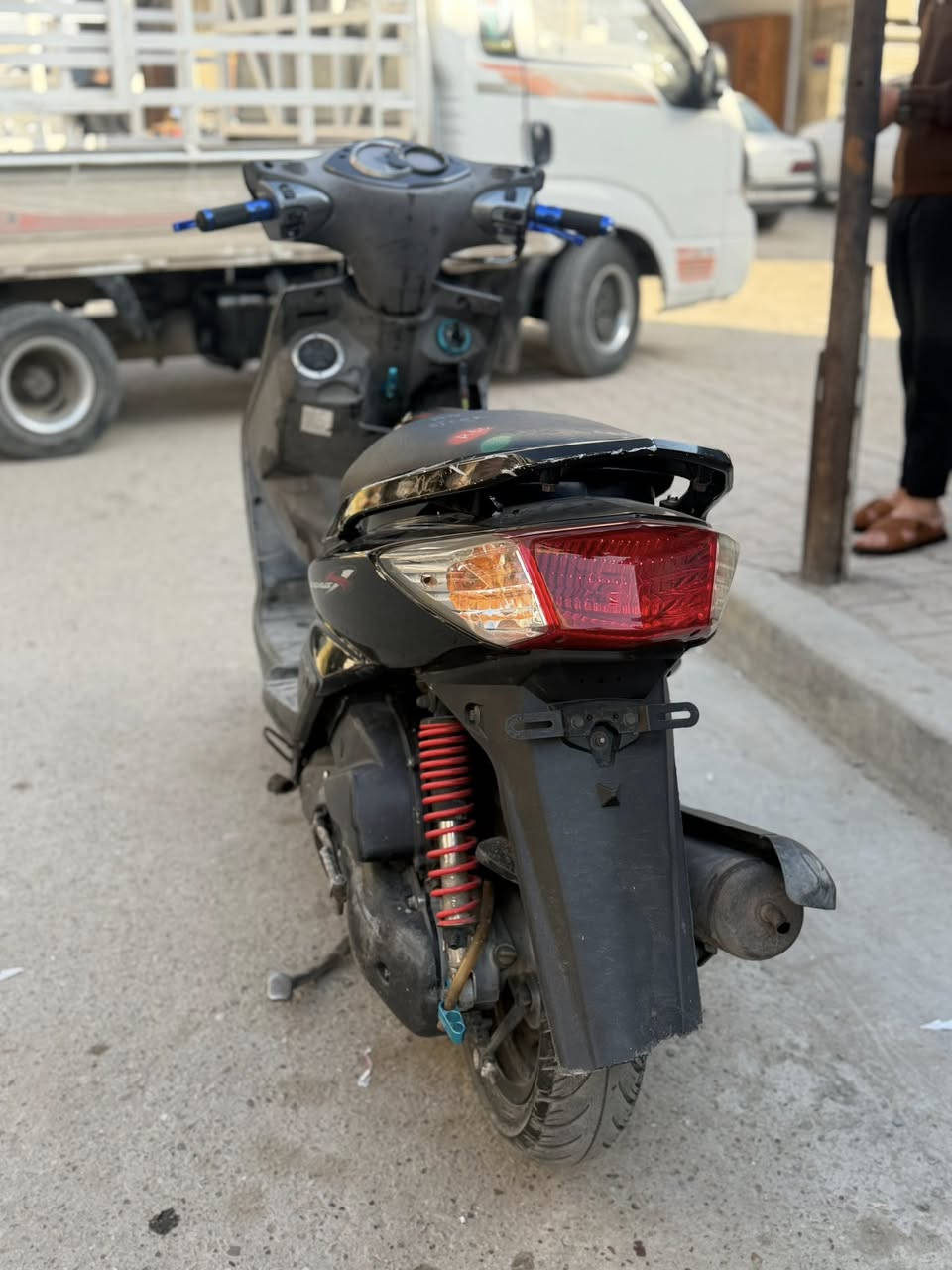 سلام عليكم سكنس فحل كابريتر فول نضافه نفس الصور صاله شهرين نازله رمبه مكينه برغي ما مفتوح كفر مختم ختم واحد بيه تزويد اصلي ملخط امامي وخلفي وقبق فلاوين وجوزه وكلج امامي رياضي كله اصلي عنوان حسينيه الراشديه سعر 700 وبيه حك الجيه هـ***********
