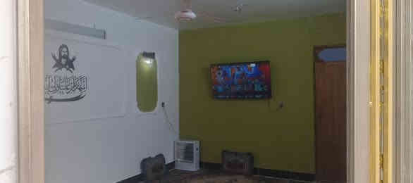 سلام عليكم بيت مساحه 200متر غرفتين وصاله ومطبخ وحمام وترك واستقبال منطقه الكفاءات طابق واحد بيت جاهز  وحلو ترميم جديد ثاني بيت عن الركن بضهر شارع العام مقابل موكب خيمه ام البنين السعر 250 رقم الهاتف ***********
