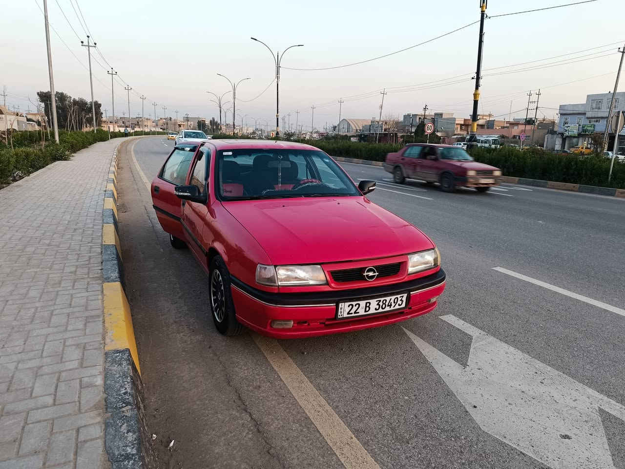 اوبل فيكترا 1992 حجم 18 كير اوتوماتيك رقم اربيل دولي سياره مالت جناي ب 50وبيها مجال شرط التحويل
***********
