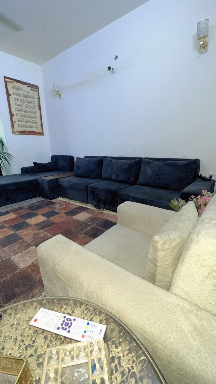 تخم للبيع تكمه صار شهر من مشتريته نضيف كلشي مابي والله العظيم بس مكاني جبير وفره تخم ما راهمه اخذته بمليون وربع سعر البيع ٨٥٠ جديد بعده اي كسر او خلل مابي


**إذا كنت صاحب هذا الإعلان وتريد حذفه لأي سبب، رجاءا أرسل رسالة إلى الدعم الفني**