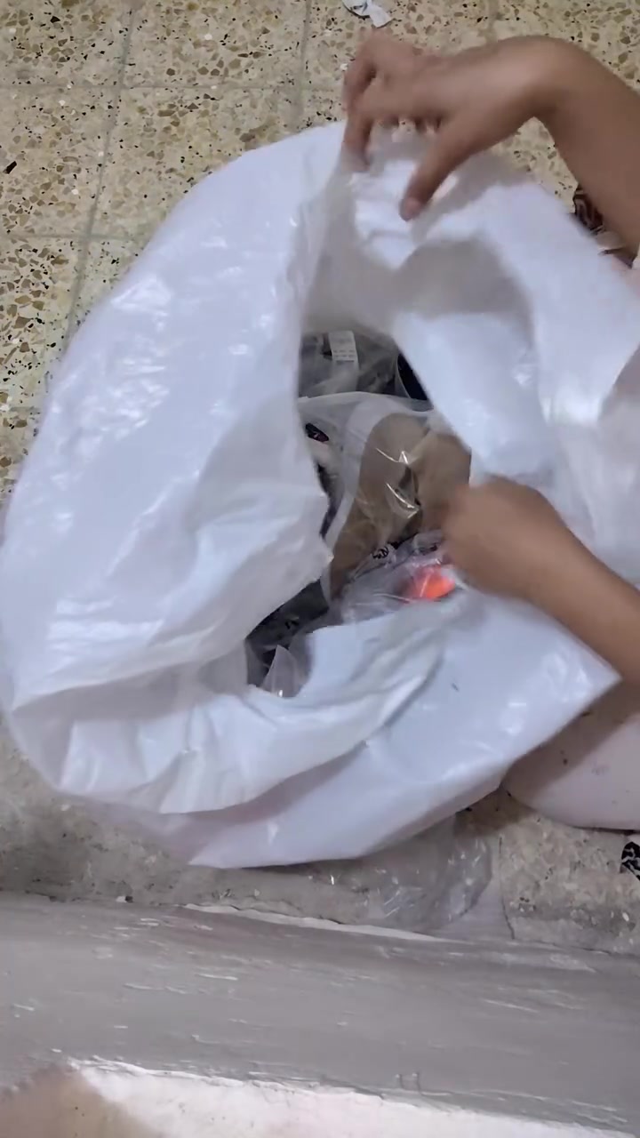 شلعه احذيه رياضي  ٢٠زوج ابيعهم شلعه وحده سعر قطعه ب٣


**إذا كنت صاحب هذا الإعلان وتريد حذفه لأي سبب، رجاءا أرسل رسالة إلى الدعم الفني**