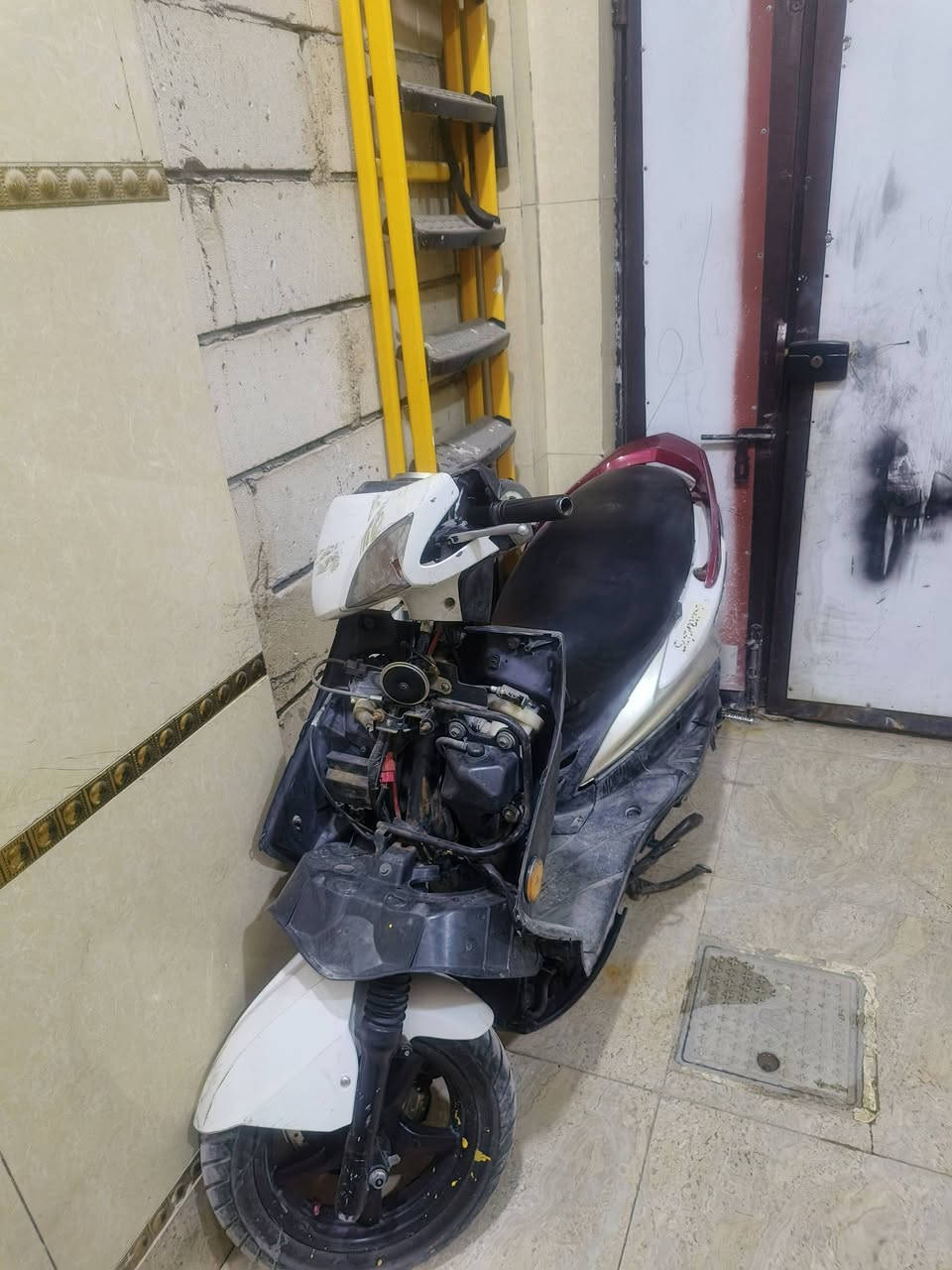 دراجه سكنس فحل ياباني كابريتر  للبيع او مراوس مكينه تخبل 
شغاله سلف نكره ربع هندر شوكت متريد كهربائيات شغاله عوزها ترتيب


**إذا كنت صاحب هذا الإعلان وتريد حذفه لأي سبب، رجاءا أرسل رسالة إلى الدعم الفني**