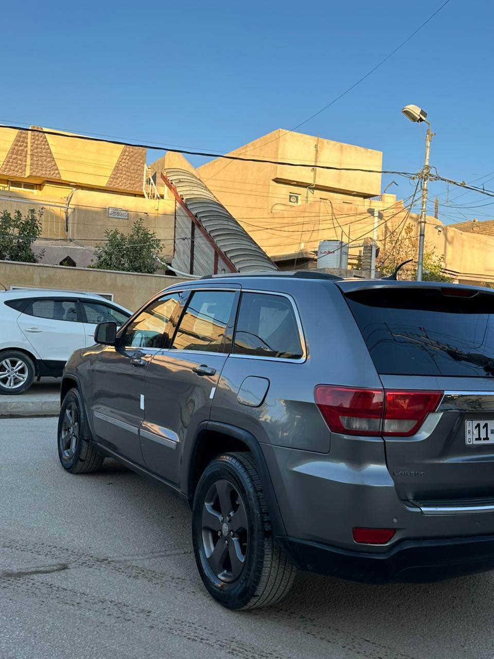 شلونكم اخوان * للبيع او المراوس حسب الاتفاق
جيب لاريدو موديل ٢٠١١ رقم بغداد دولي حادثها جاملغ فقط ومصبوغة عام فرن درجة اولى بسبب جراد وسونارها مرفق معجون قليل بيها مكينة ٦ السياره مناقصها شي السعر ١٤٥ وبيها مجال للطيبين العنوان بابل المسيب ***********  *********** المحاويل, بابل
