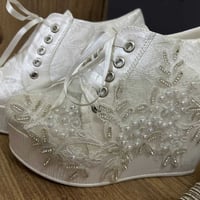 أحذية عرس • بوتين ٣٨ • كعب ٣٦