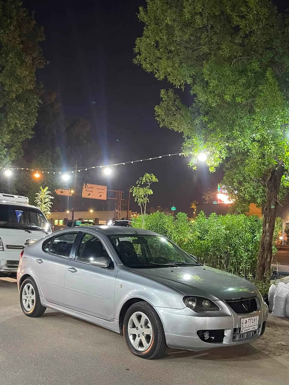 بروتون 2016
السياره كفاله عامه من الصبغ والتبديل والضربه
بيها تعديل بارد جاملغ خلفي وتكحيل بجاملغ الأمامي فقط 
ماشيه ١٦٩ الف 
جاهزه سياره 
تخم تاير جديد وبلكات تخم جديد 
السعر ٧٢ 
***********
