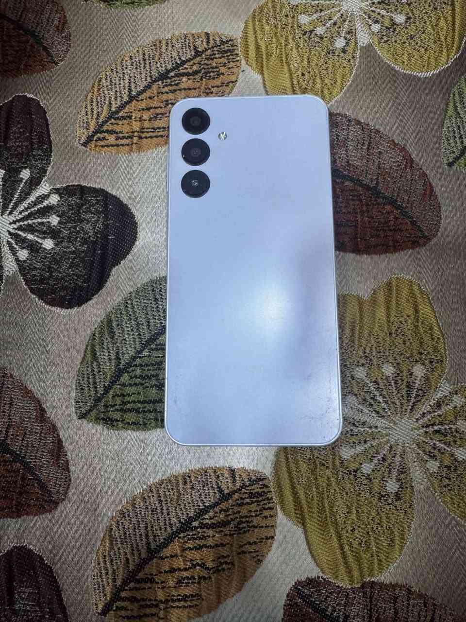 سامسونك a16 للبيع
ذاكرة 128
رام 6
السعر 135 
مكاني موصل حي سومر 
رقم الهاتف ***********
