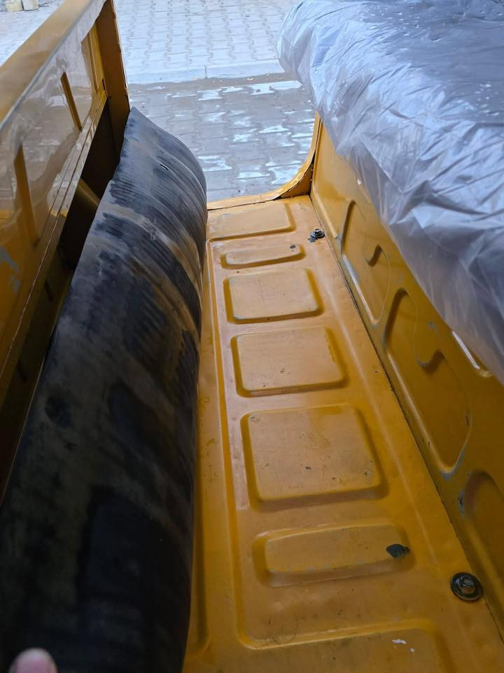 السلام عليكم تكتك 2020 شهر ال 9رقم وسنوية تحويل ثاني يوم التكتك جاهزة على اخر حباية تراي مال زيرو مانقصهة اي شي بيهة صبغ نص صفحة ومئشر عليهة بلصور ممبينة مكينة مبدل بوشة وبستك مكفولة من تنقيص ولاتبخير ولاشرك التكتك  خير من الله كهربائيات كلهة شغالة تخم تاير مسجل دوشمة مكاني بغداد الدوره السعر 6ونص بيه مجال*********** رقم ثاني ***********
