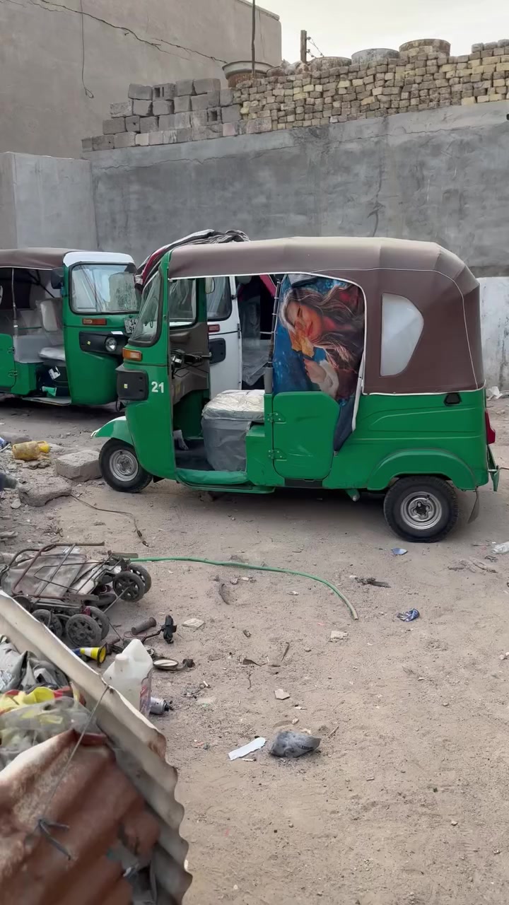 سلام عليكم تكتك بصره رقم سنويه  ثنين كفاله واحده مو كفاله  عنواني خمسميل رقم وسنويه ***********
