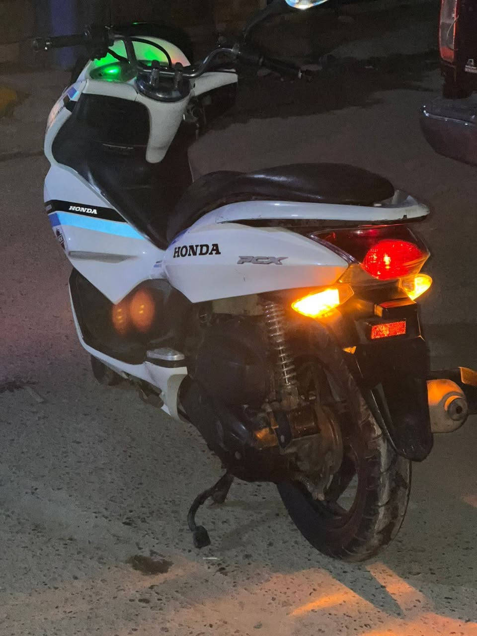 سلام عليكم عندي دراجه لبيع حلوه دراجه مكفوله اتصال على هذه رقم ***********
