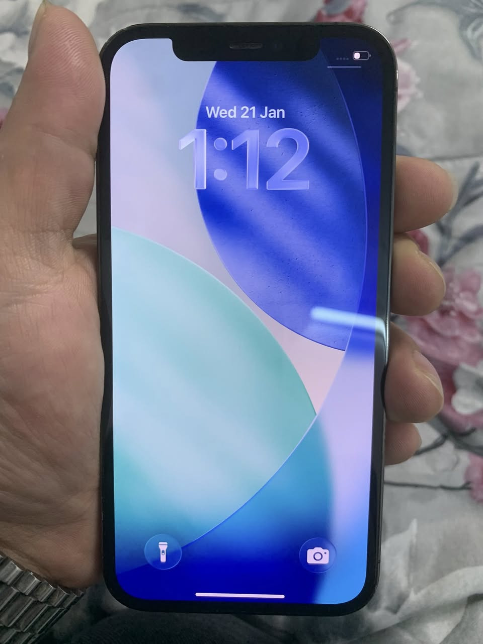 مالی فەقیر!
سلاوتان لێبێ هاورییان
ئایفۆن١٢ پرۆ ٢٥٦ گیگا
پاتری٨٠
فەیسی ئیشەکا
شاشەی گۆراوە بە بیلاد بەزەمانی ١٠ سال
پشتی شکاوە 
موبایلەکە بەزەمانی ٧ رۆژ کێشەی هەبوو وەری ئەگرمەوە
نرخ٢١٥هەزار قفل 
***********
