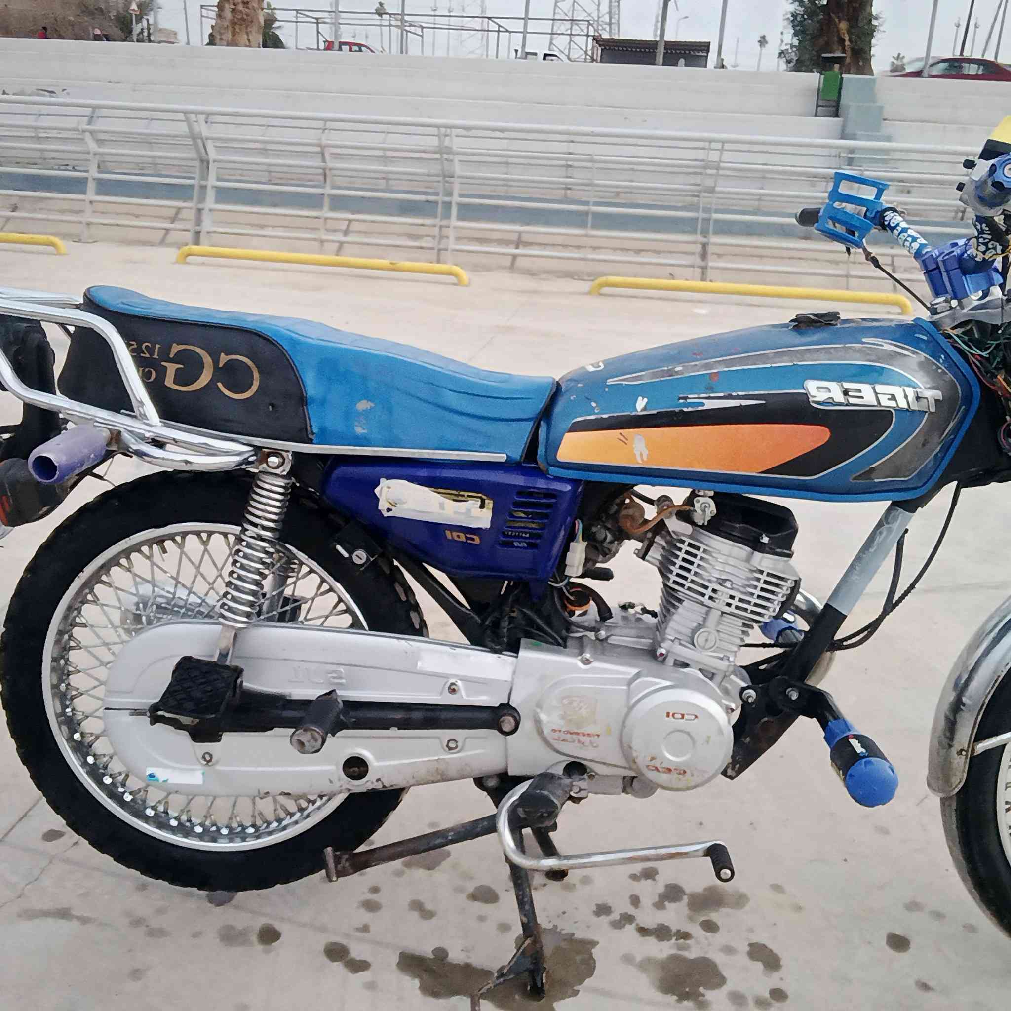 سلام عليكم دراجه للبيع مستعجل شراي اتصل ‏‪***********
