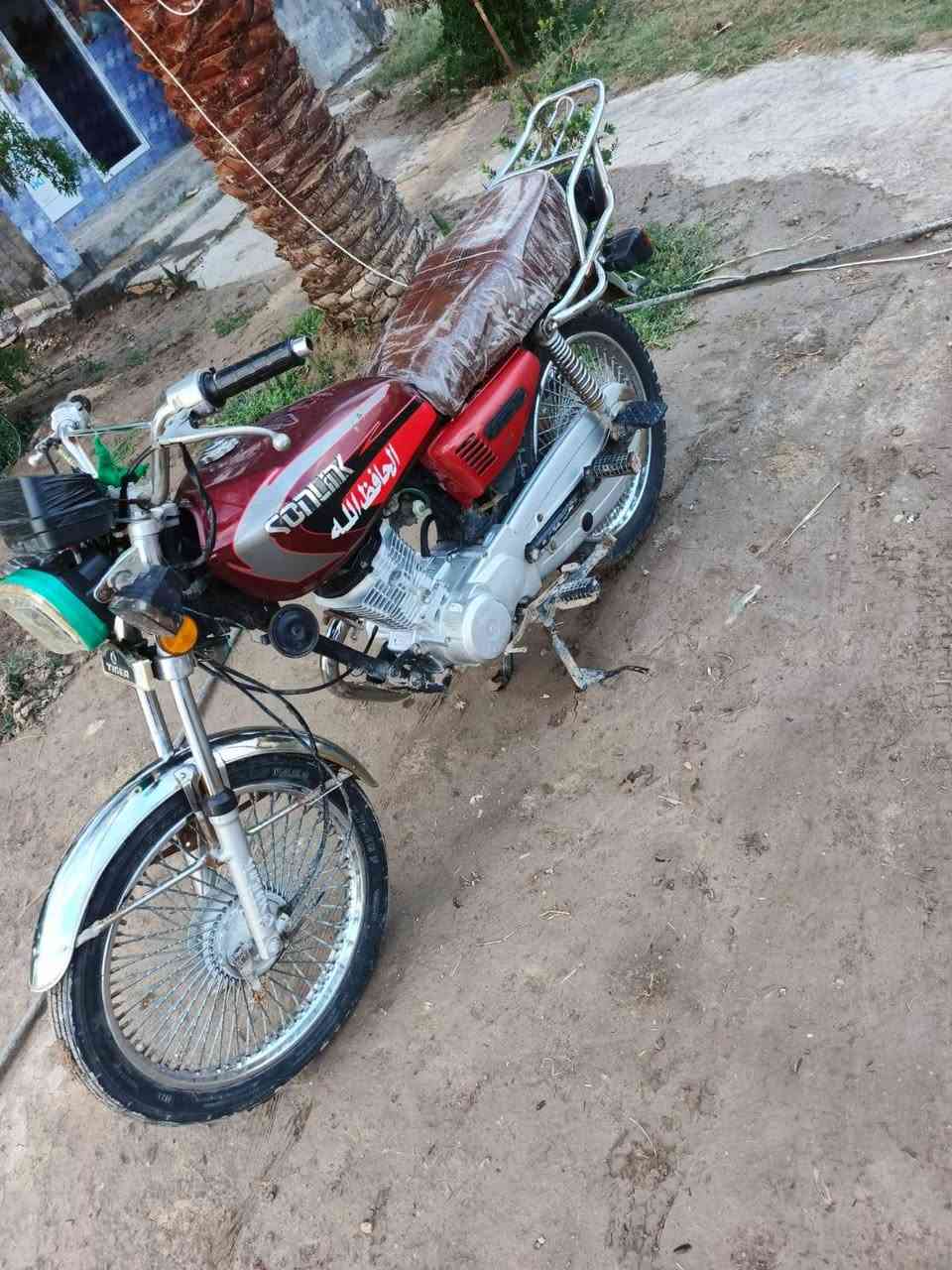 يا الله سلام عليكم دراجة تايكر البيع موديل 23 مكفوله كفاله عامه دراجه جديده وما متعوبه دراجه حلوه كهربايات كله شغال بشرط انضف من الصور   كهربايات كله شغال دراجه خير من الله ما ماشيه هواي دراجه انظف من الصور السعر 575وبيه مجال شراي اتصل وبيك خير وتدلل ***********
