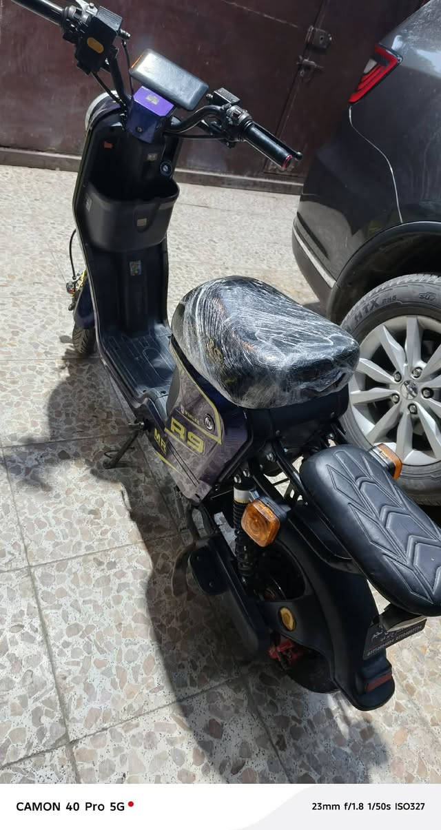 طياره الموسم ✈️ 
السلام عليكم دراجه شحن r9 جديده موديل 2024 كامله جديده مزوده عقل وبطاريات ليثيوم سرعته 99 بس طياره 🔥✈️ 4 نمر السعر 300 وبيه مجال مكاني كربلاء مركز المدينه الاستفسار ***********
خاص موجود 📍📍
