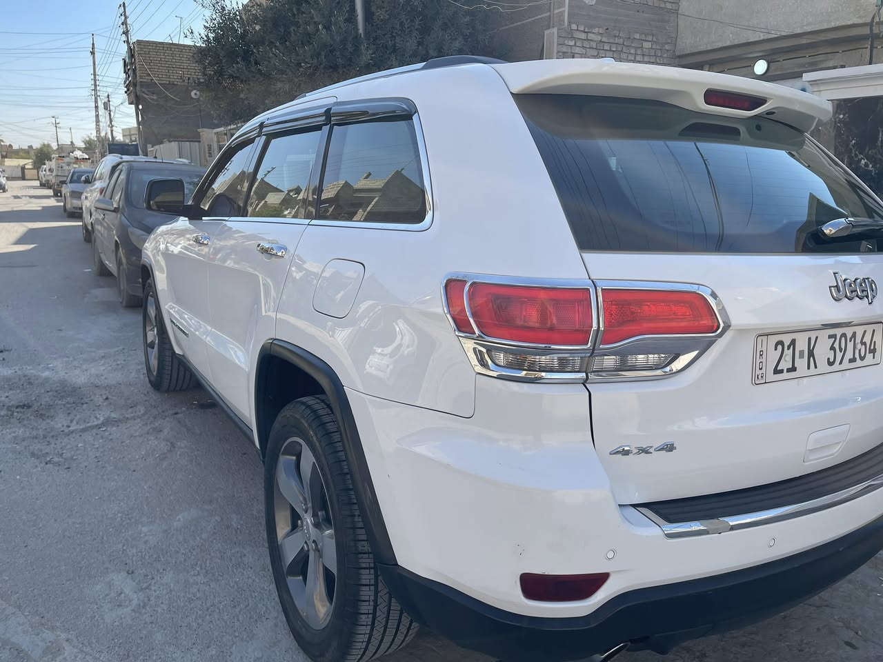 السلام عليكم جيب خليجي لمتدد موديل 14 رقم سليمانية باسمي تحويل ثاني يوم
ماشية 133 كم كير محرك صدر كله مكفول فول مواصفات  بصمة بنوراما خزن كشنات مري شفط  ترحيب صندوق كهرباء  (جكات بس اني شلتهن وحولتها صدر عادي بس كله شغال وموجودات ) سيارة حادثها بنيد مصبوغ وتبديل باب وجاملغ السايق نفس اللون بدون دواخل لاشاصي ولا لغد هذا رقمي *********** مكاني بغداد الدورة رايدها ب188 وبيها مجال
