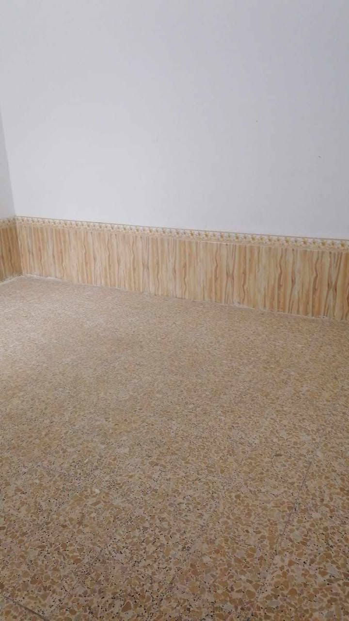 بيت  لايجار 100متر
الموقع ✅ حي النداء خلف قصابه الميالي 👈👈طابق ونص 
🌟غرفة وصاله واستقبال ومطبخ وصحيات داخليه وخارجيه🌟
 والطابق الثاني 👈غرفة واحدة ☝️
السعر ٢٥٠ الف 💲💲


**إذا كنت صاحب هذا الإعلان وتريد حذفه لأي سبب، رجاءا أرسل رسالة إلى الدعم الفني**